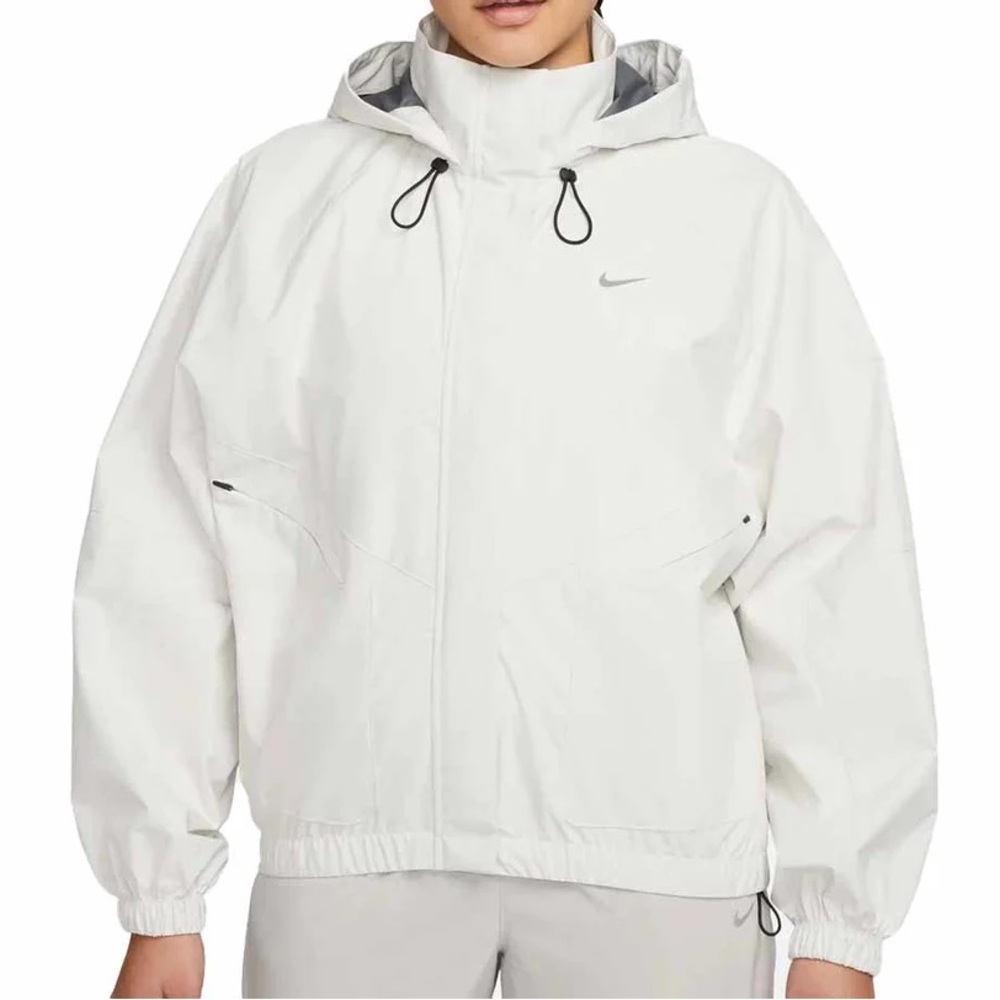 Nike Women's Storm-FIT Swift Jacket
